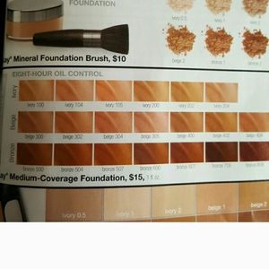 @veliarosa-105- 3 mk foundation med cov